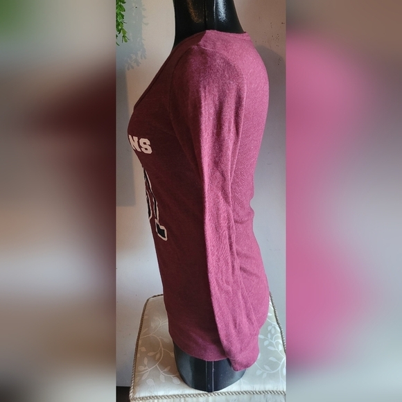 Guess Burgundy Long Sleeve Scoop Neck Top M - Picture 4 of 6